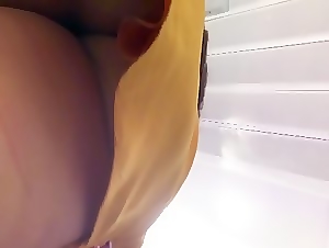 caught this upskirt with college babe with no underwear