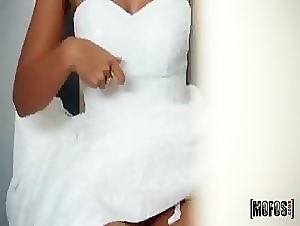 Katana Kombat puts on sexy white lingerie to fuck without mercy