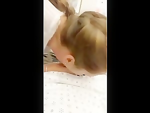 Nurse sucking dick in Hopistal-quickly caught