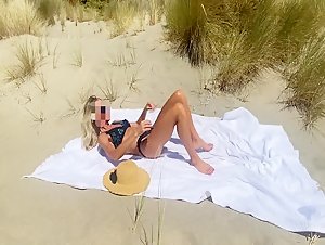Hot beach sex with lovely couple Amateur-Free amateur Voyeur xxx Video