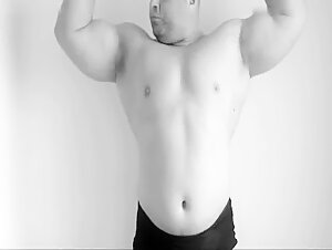 beefymuscle.com - Come close, worship me, and taste my protein shake!