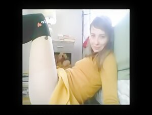 Insane orgasm during video chat (Amalia 19)